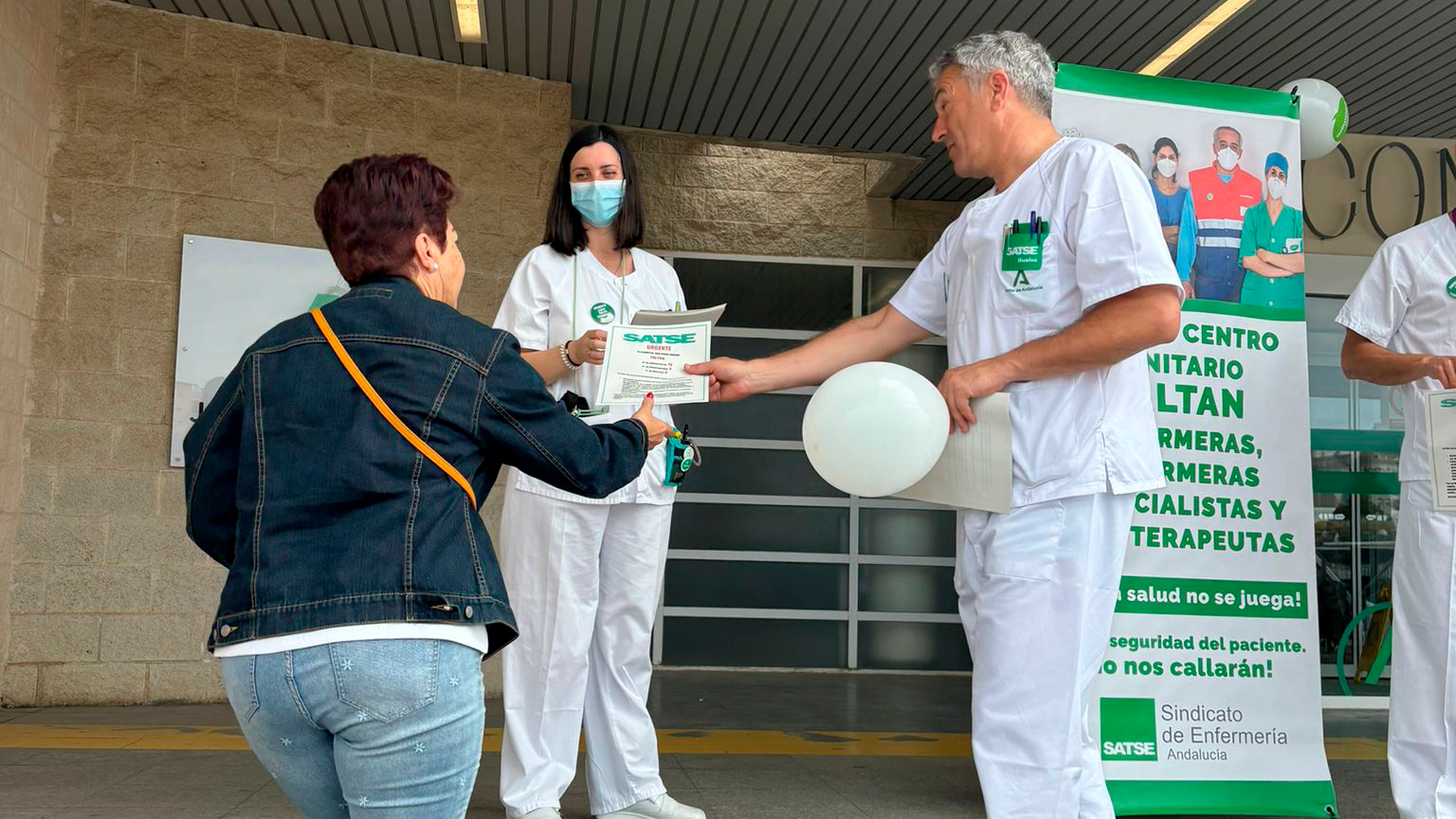 El SATSE denuncia la falta de personal sanitario en el Hospital Juan ...