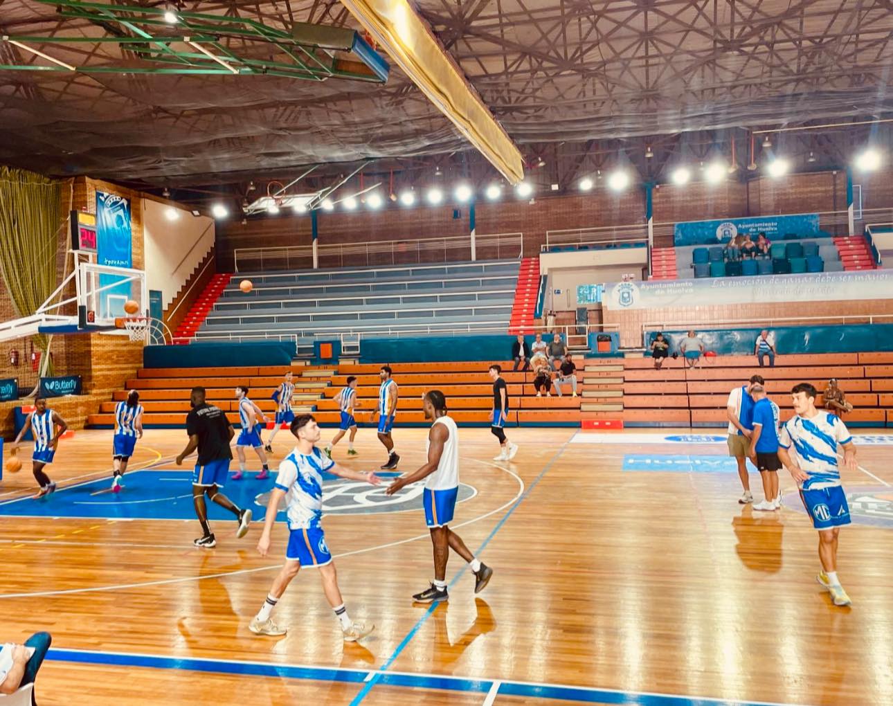 Victoria contundente del Huelva Comercio Viridis en el Trofeo ...
